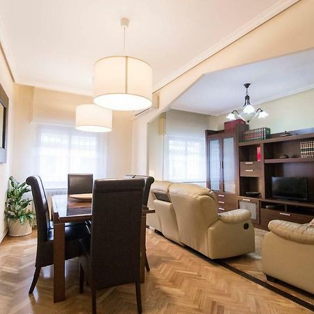 Home & Private Terrace Wifi + Aircon Madrid Bagian luar foto